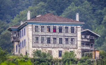 Çamlıhemşin Historical Places